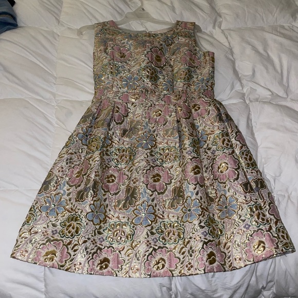 Womens dress size medium - Picture 2 of 3